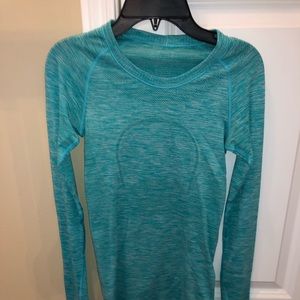 Lululemon swiftly tech long sleeve